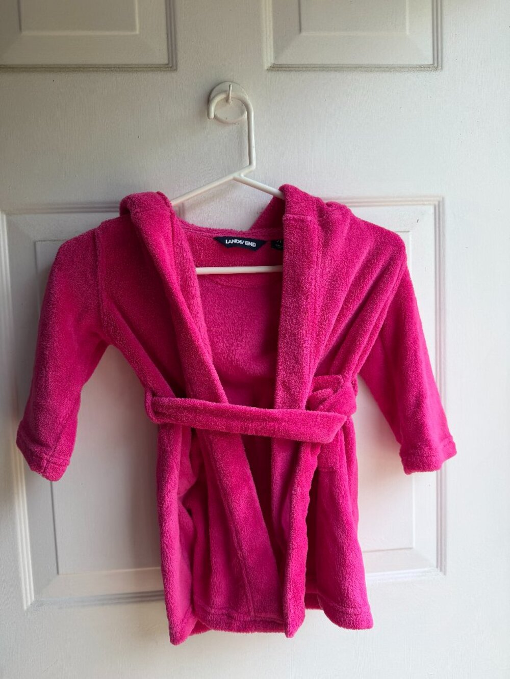 Lands’ End Kids Pink Plush Hooded Bath Robe Belted Size 2T